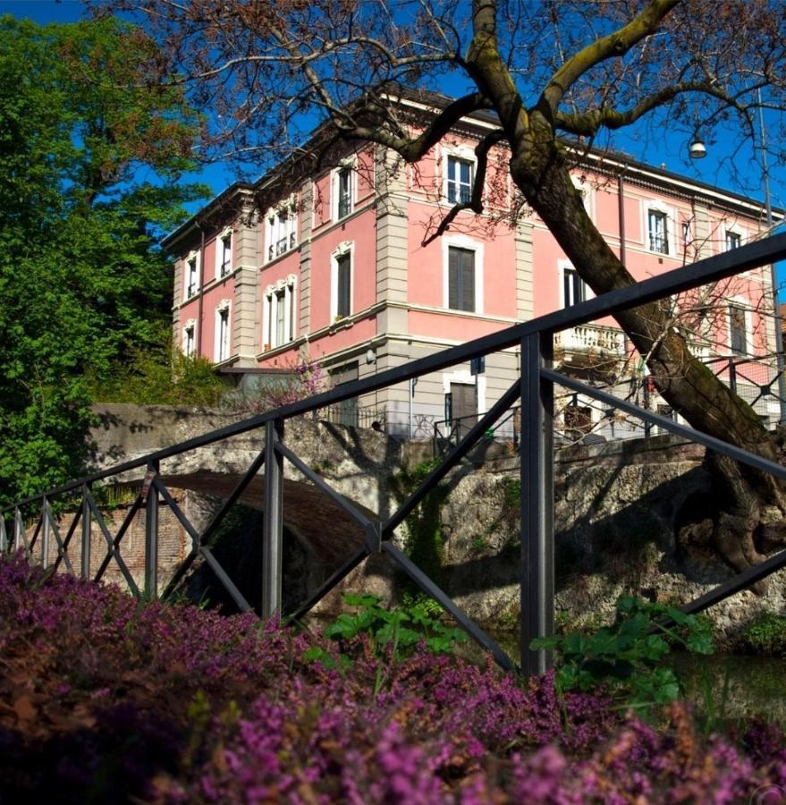 Trilocale In Villa Signorile Milano Eksteriør billede